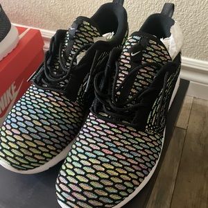 Nike Multi Color Roshe